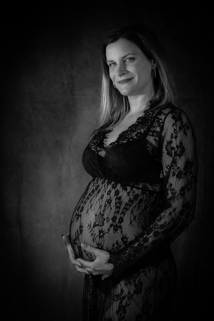 photos de grossesse en intérieur à votre domicile sur Nancy , Luneville ou sa région